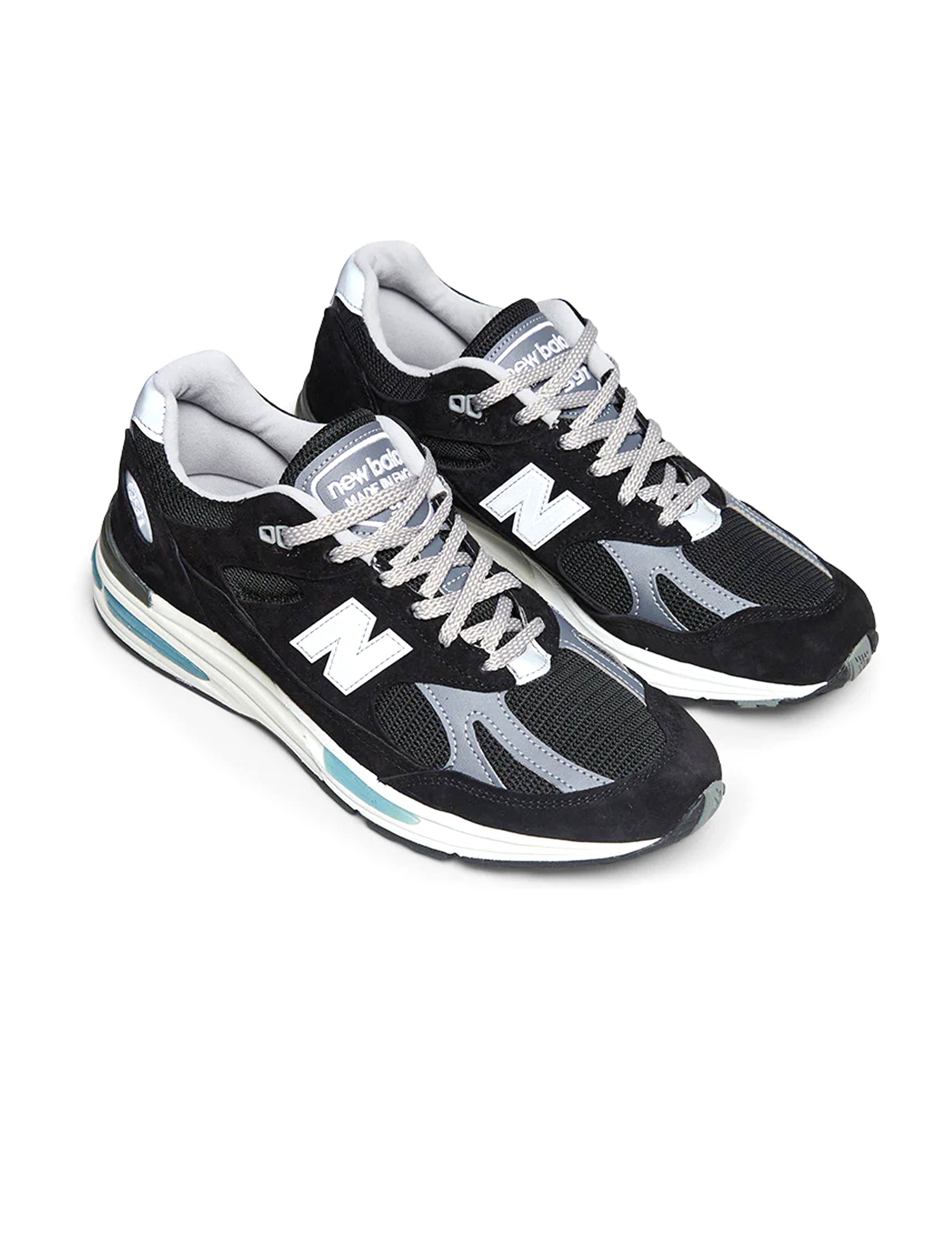NEW BALANCE 991V2 IN BLACK