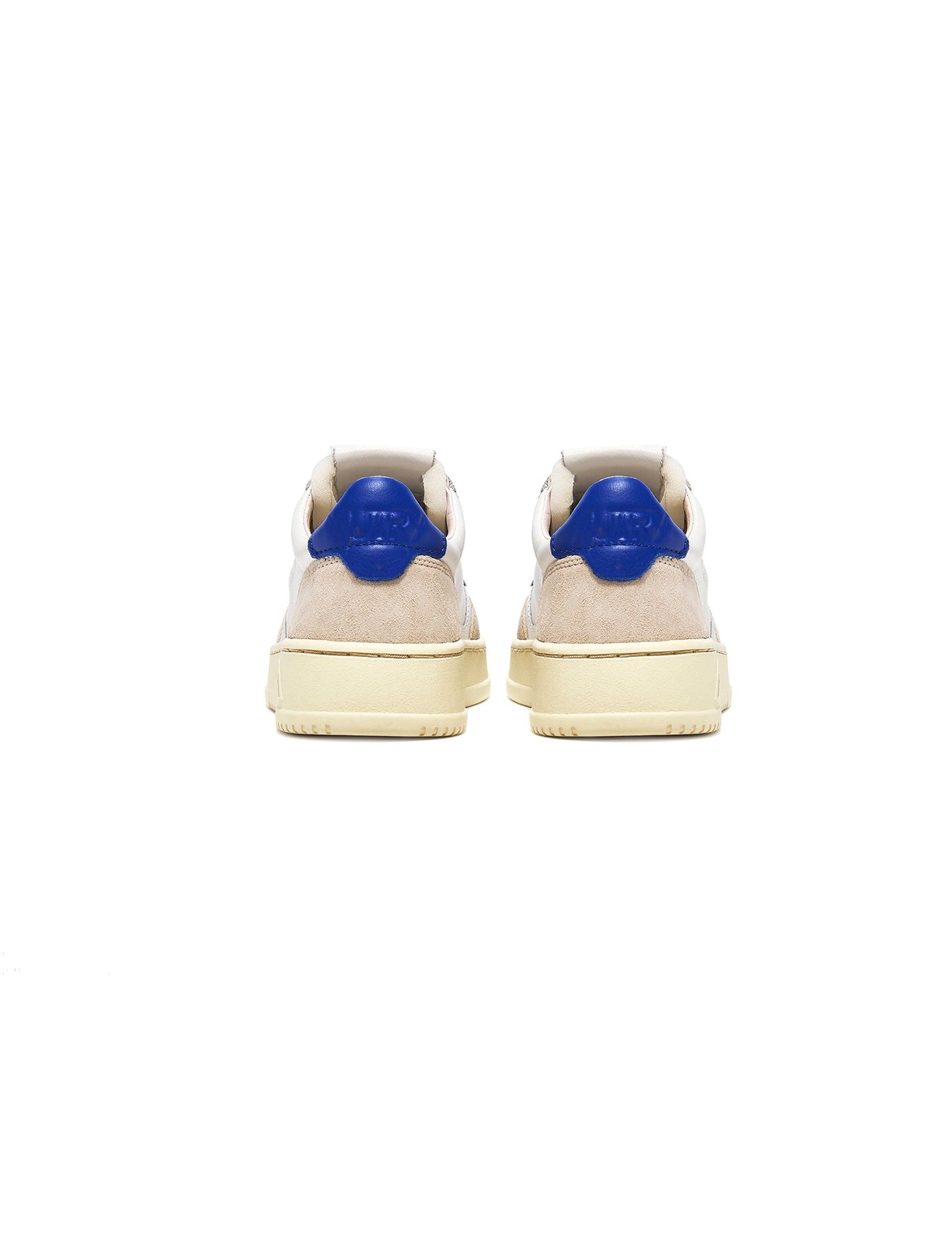 AUTRY SNEAKERS MAN MEDALIST LOW SNEAKERS IN SUEDE AND LEATHER COLOR WHITE AND PRINCE BLUE